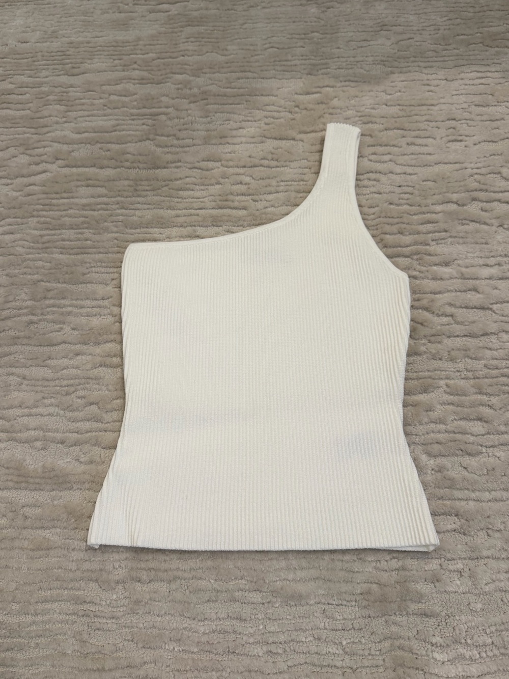 Aritzia babaton sculpt knit one shoulder tank top